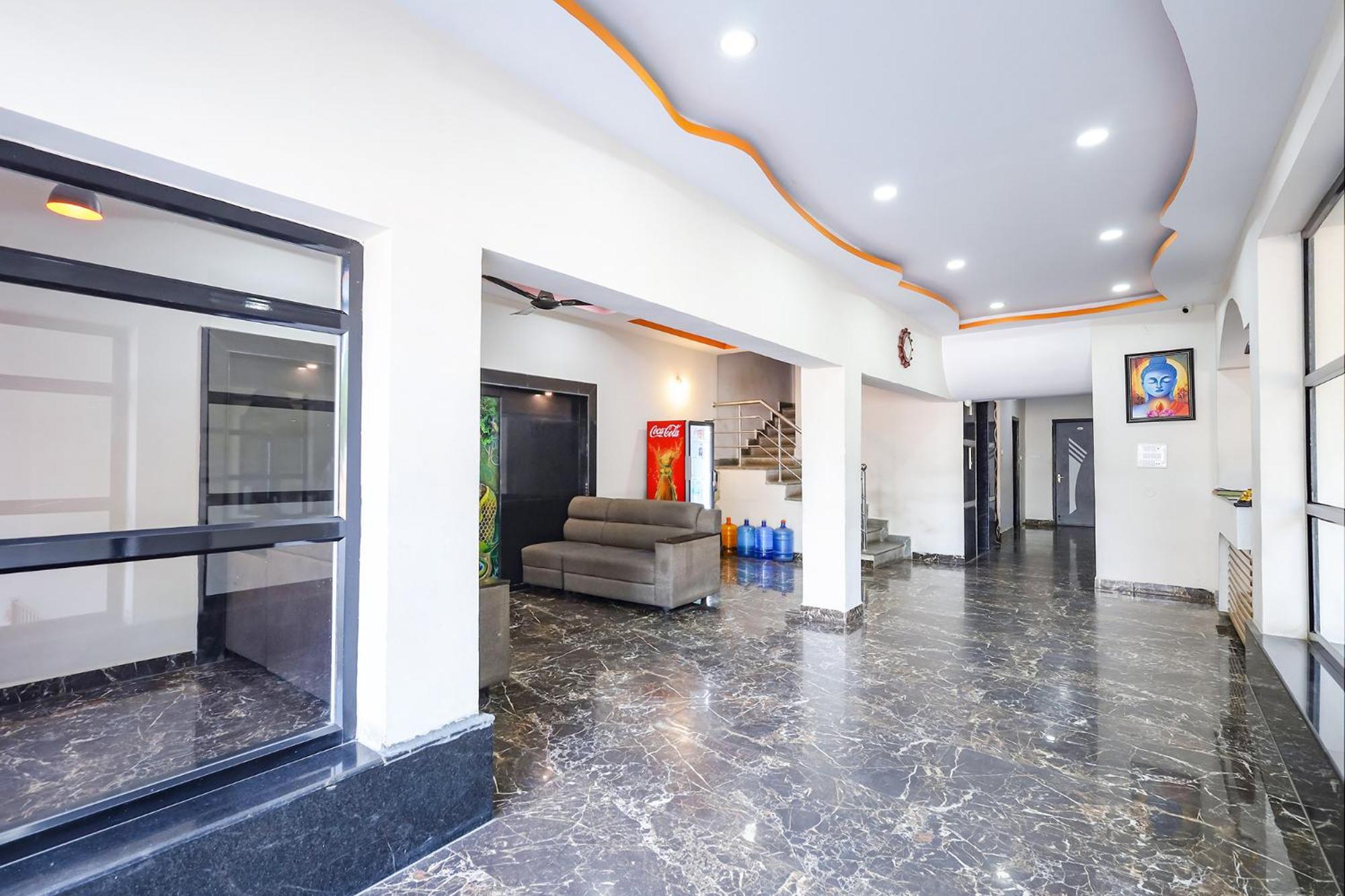 Capital O Lakshmi Residency Hotel Tirupati Luaran gambar
