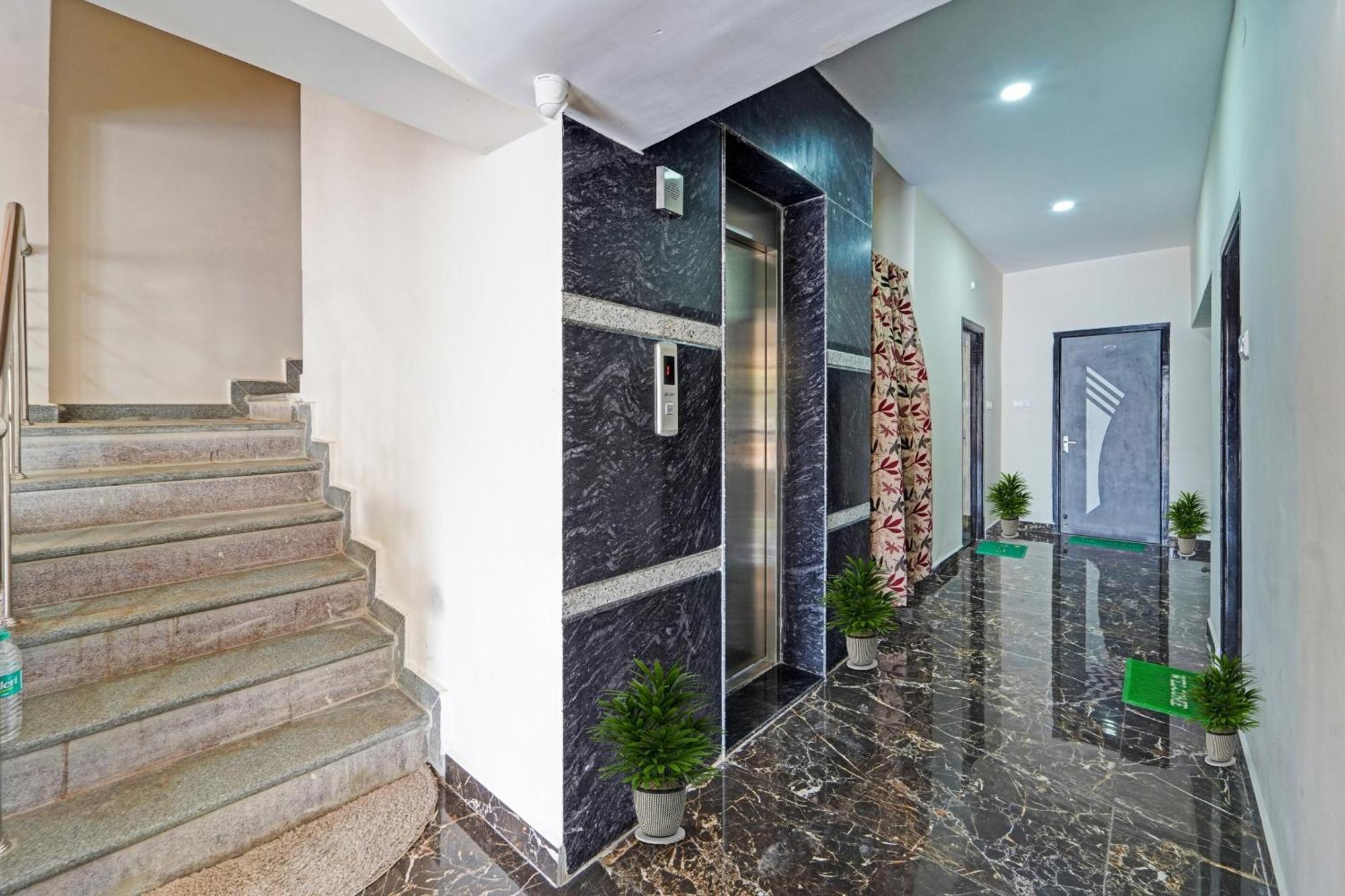 Capital O Lakshmi Residency Hotel Tirupati Luaran gambar