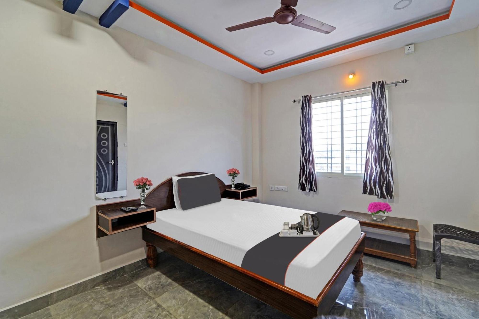 Capital O Lakshmi Residency Hotel Tirupati Luaran gambar