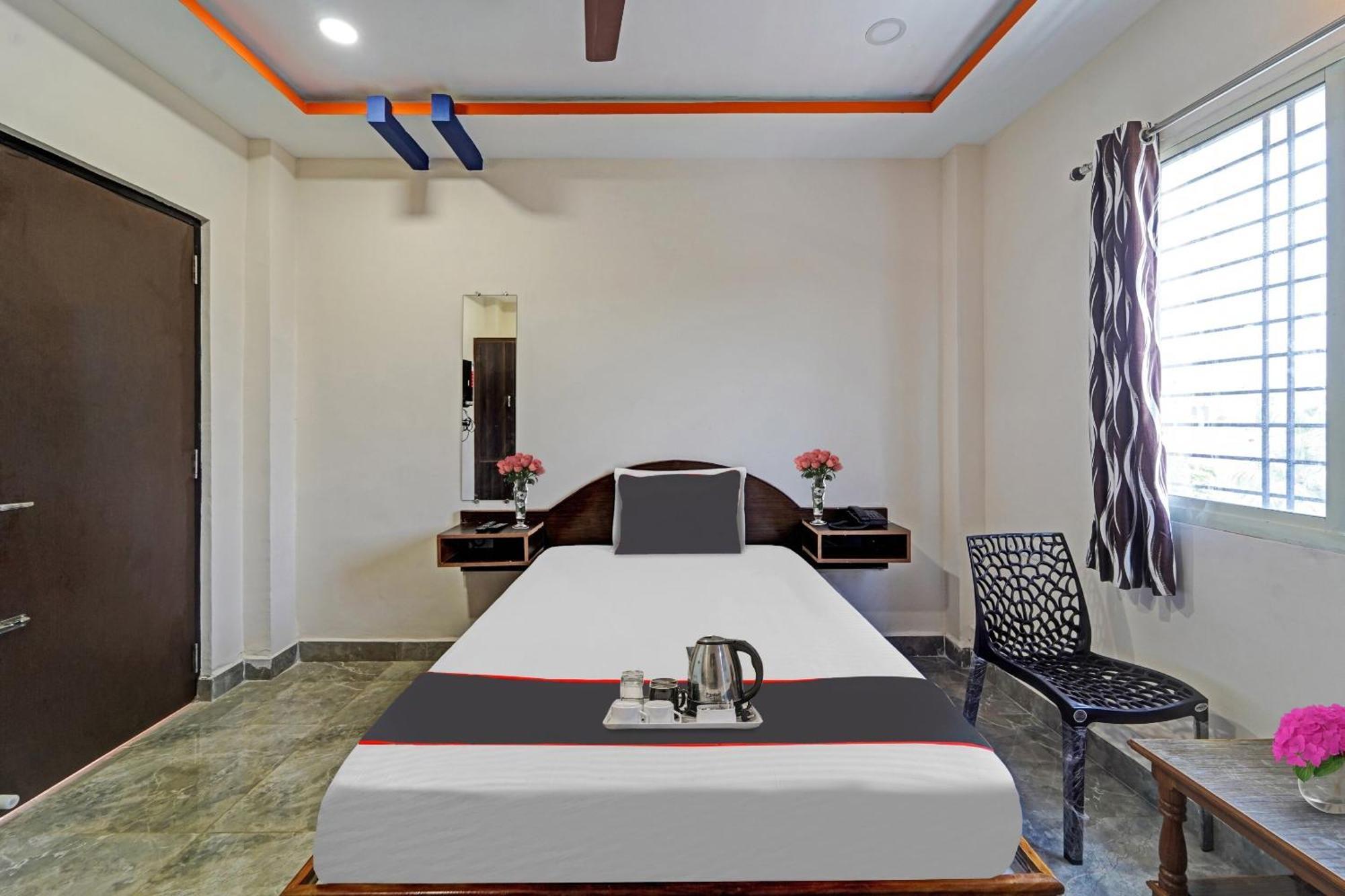 Capital O Lakshmi Residency Hotel Tirupati Luaran gambar