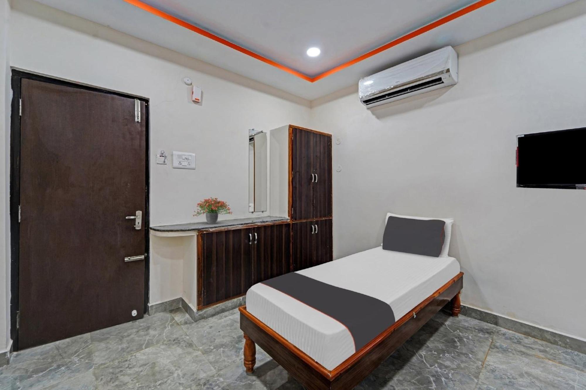 Capital O Lakshmi Residency Hotel Tirupati Luaran gambar